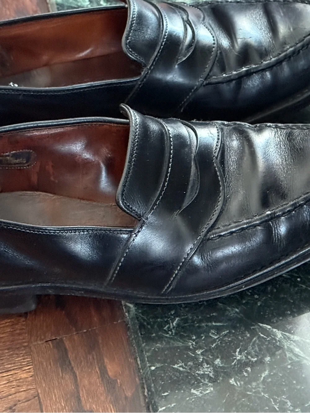 WEALTHY ALLEN EDMONDS Men's Black Leather Penny Loafers -